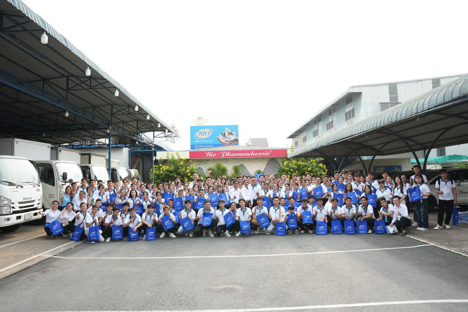 TRƯỜNG ĐẠI HỌC SƯ PHẠM KĨ THUẬT VĨNH LONG THAM QUAN BIO-PHARMACHEMIE