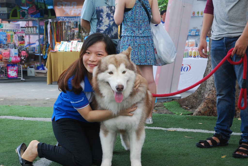 HỘI CHỢ DOG SHOW TẠI SÂN VẬN ĐỘNG PHÚ THỌ 3-4/10/2015