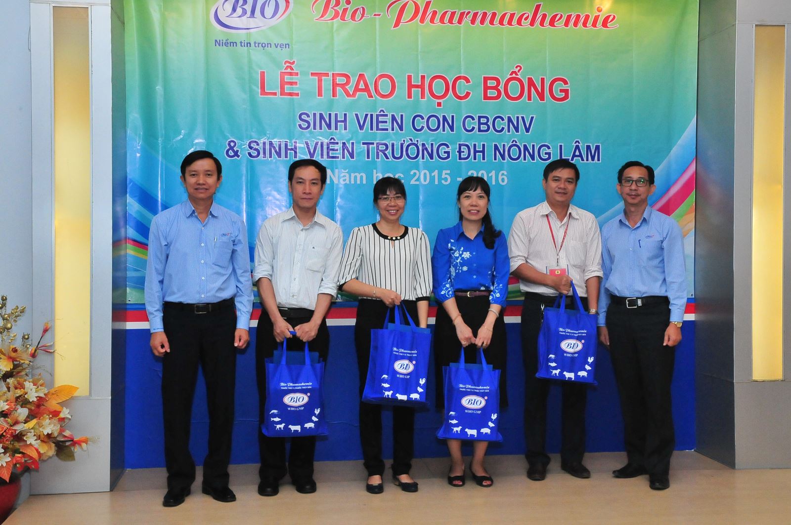 Lễ trao học bổng